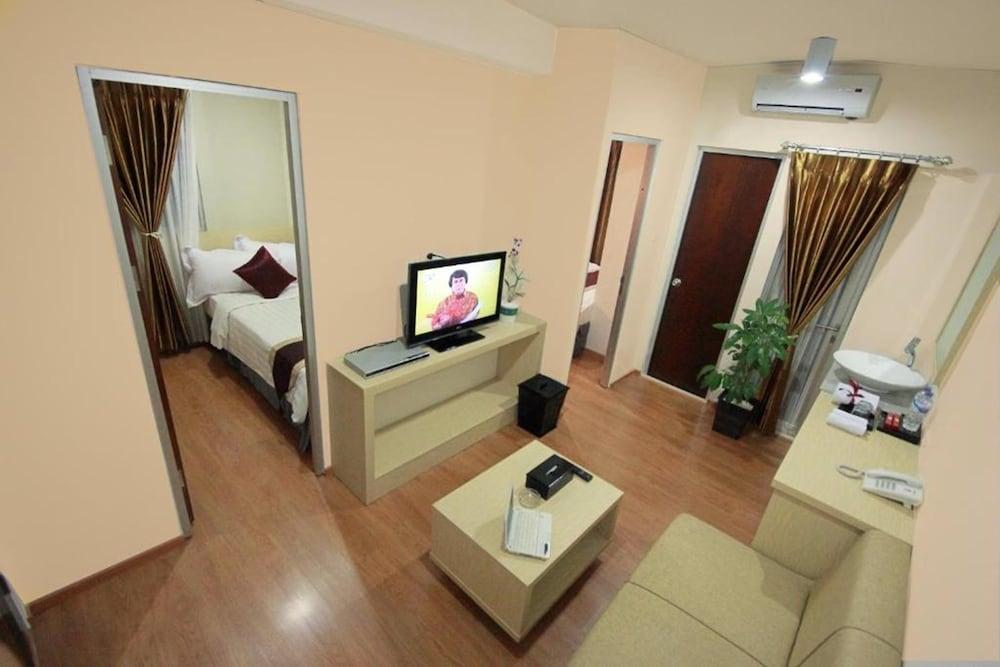 Gunawangsa Manyar Hotel Surabaya