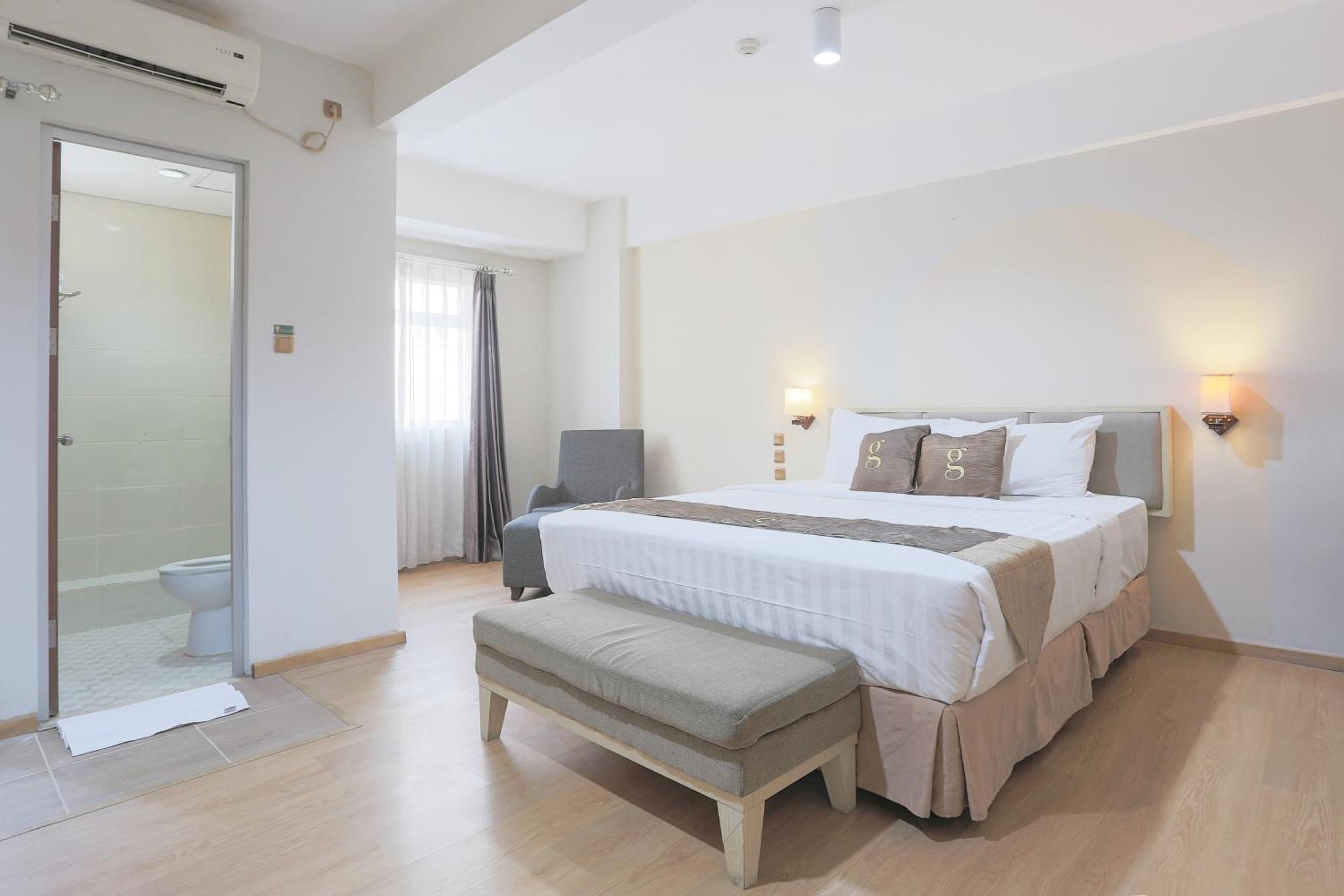 Hotel Gunawangsa Manyar 3*
