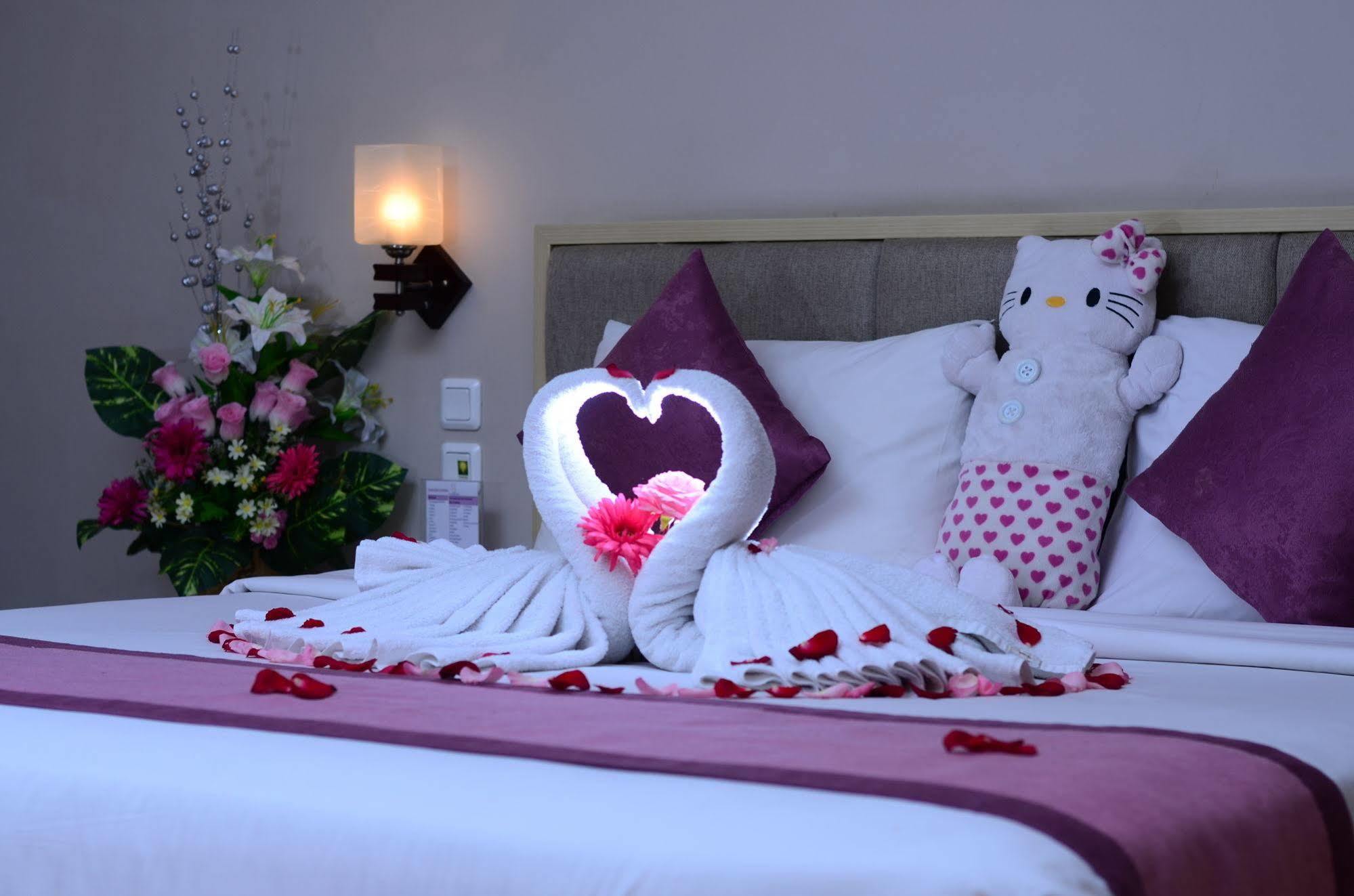 Gunawangsa Manyar Hotel Surabaya